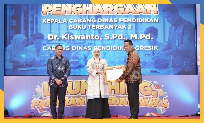 PENGHARGAAN INSAN PENDIDIKAN JAWA TIMUR  (Launching Pameran dan Bedah Buku)