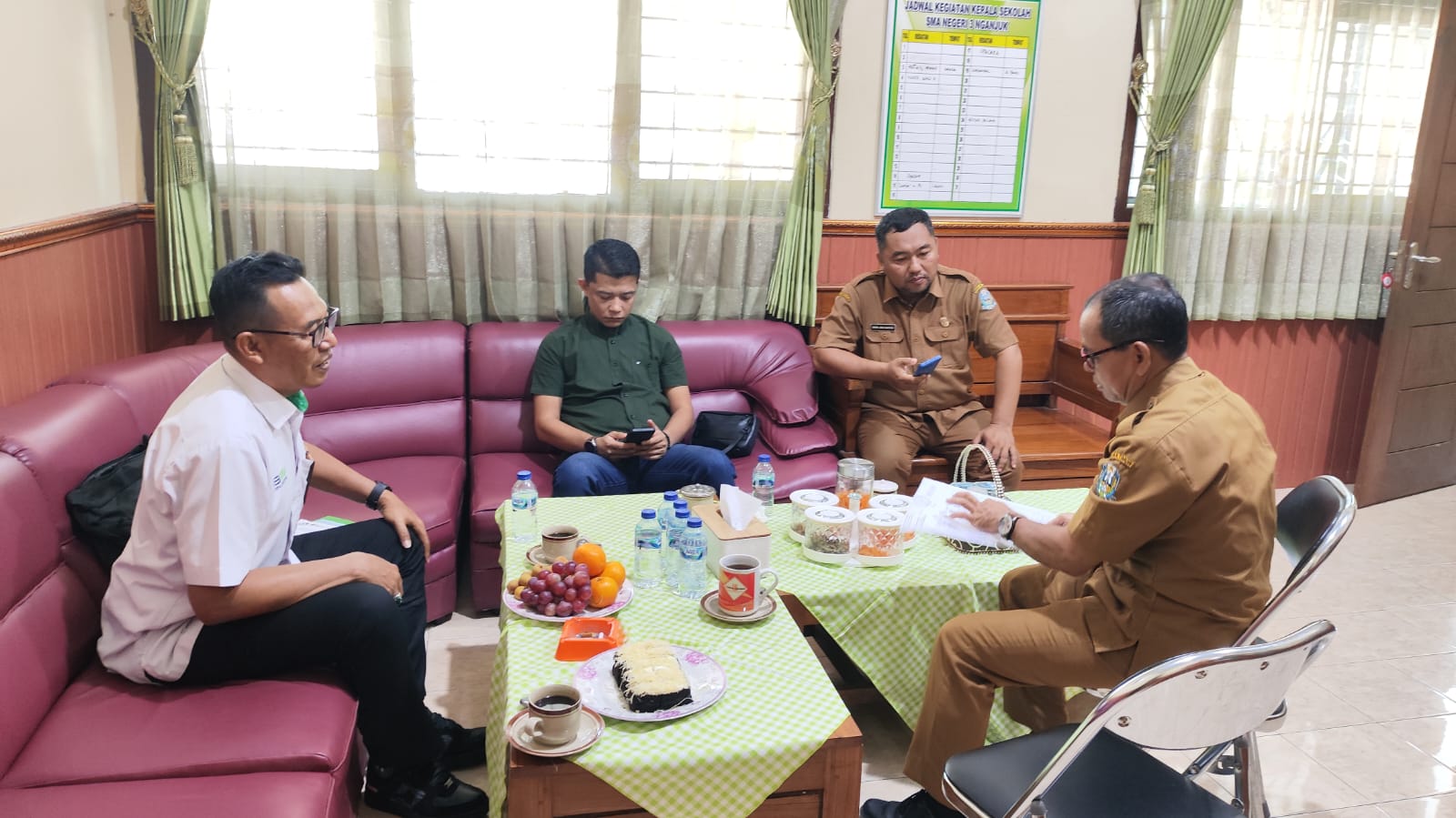 Advokasi Kesiapan Data dan Persiapan Implementasi Program Makan Bergizi Gratis (MBG) di SMAN 3 Nganjuk