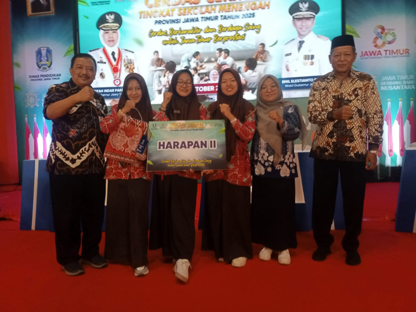 SMAN 1 PAMEKASAN MEWAKILI BAKORWIL MADURA MERAIH JUARA HARAPAN II LOMBA CERDAS CERMAT TINGKAT PROVINSI JAWA TIMUR DALAM RANGKA MEMPERINGATI HARI JADI PROVINSI JAWA TIMUR YANG KE-80 TAHUN