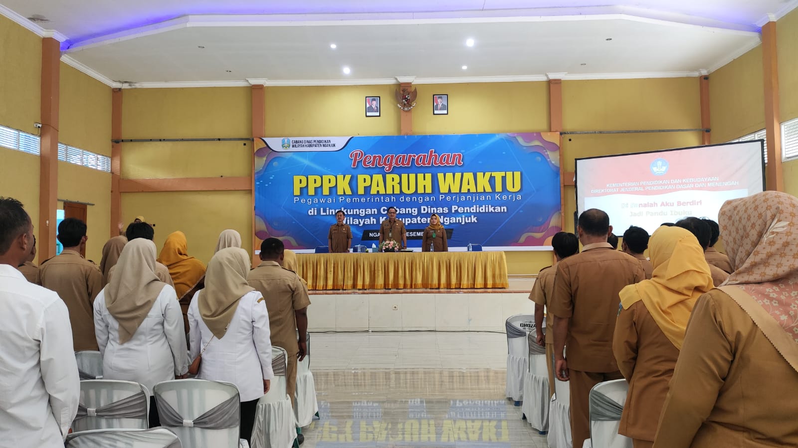 Pengarahan PPPK Paruh Waktu di Lingkungan Cabang Dinas Pendidikan Kabupaten Nganjuk