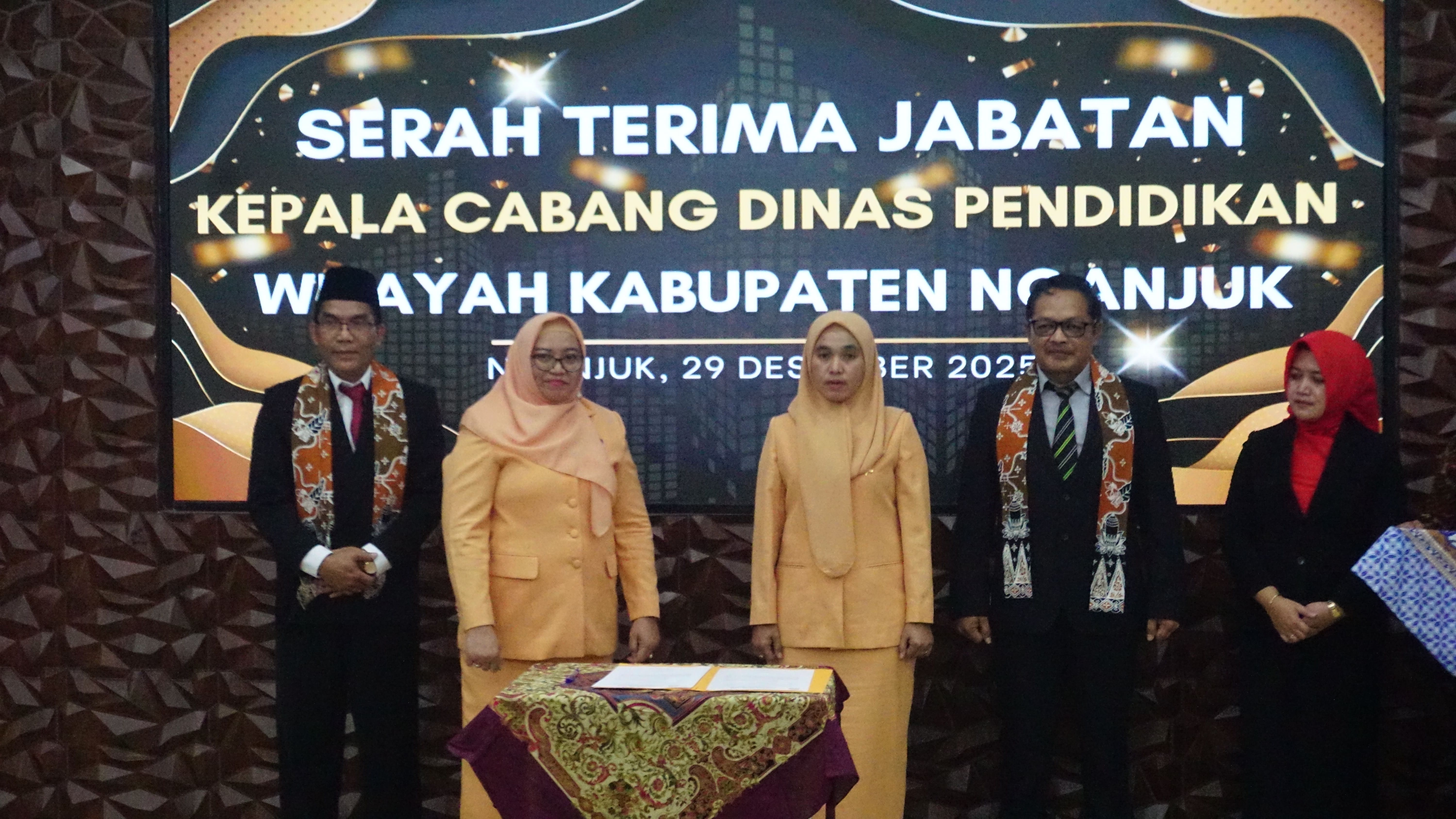 Serah Terima Jabatan Kepala Cabang Dinas Pendidikan Wilayah Kabupaten Nganjuk