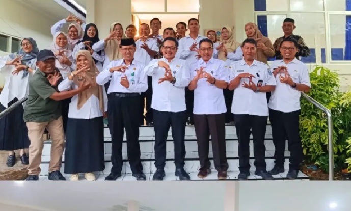Cabang Dinas Pendidikan Wilayah Jember telah menyelenggarakan kegiatan Verifikasi dan Pengesahan Dokumen Laporan Kelulusan SMA, SMK, dan SLB Negeri/Swasta se-Kabupaten Jember dan Lumajang Tahun Ajaran 2025/2026.